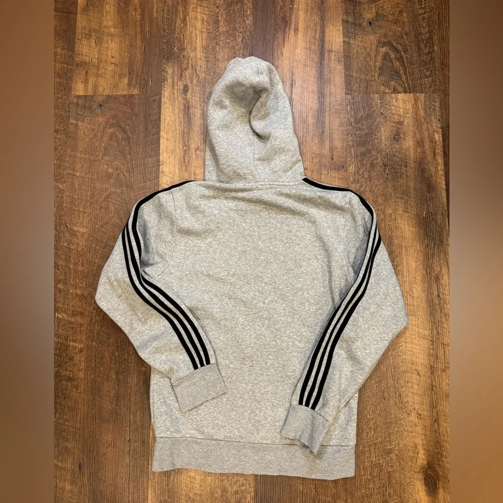Adidas Men’s Small Sweatshirt Light Gray‎